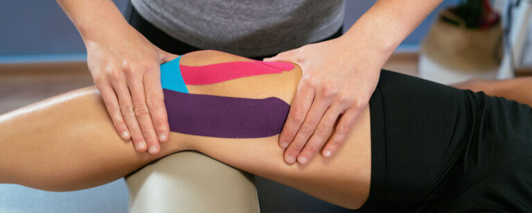 Kinesiologie Frauenfeld | Verschiedene Tapes auf Knie